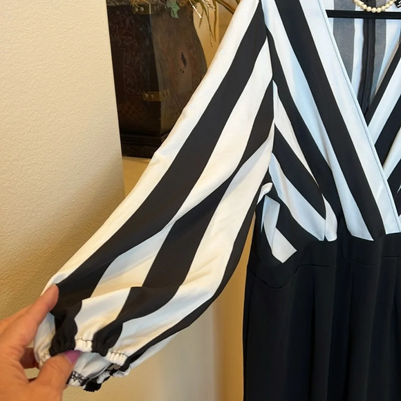 SHEIN Essence Striped Jumpsuit‎ 4X - Picture 7 of 13